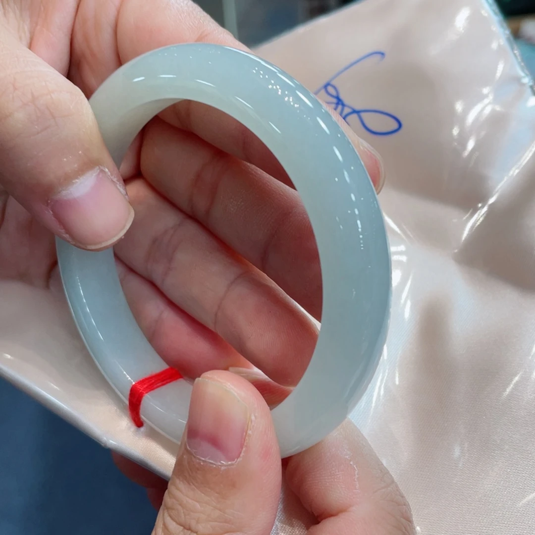 翡翠未镶嵌手镯手镯