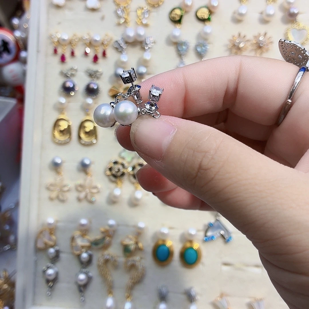 淡水珍珠合金耳饰