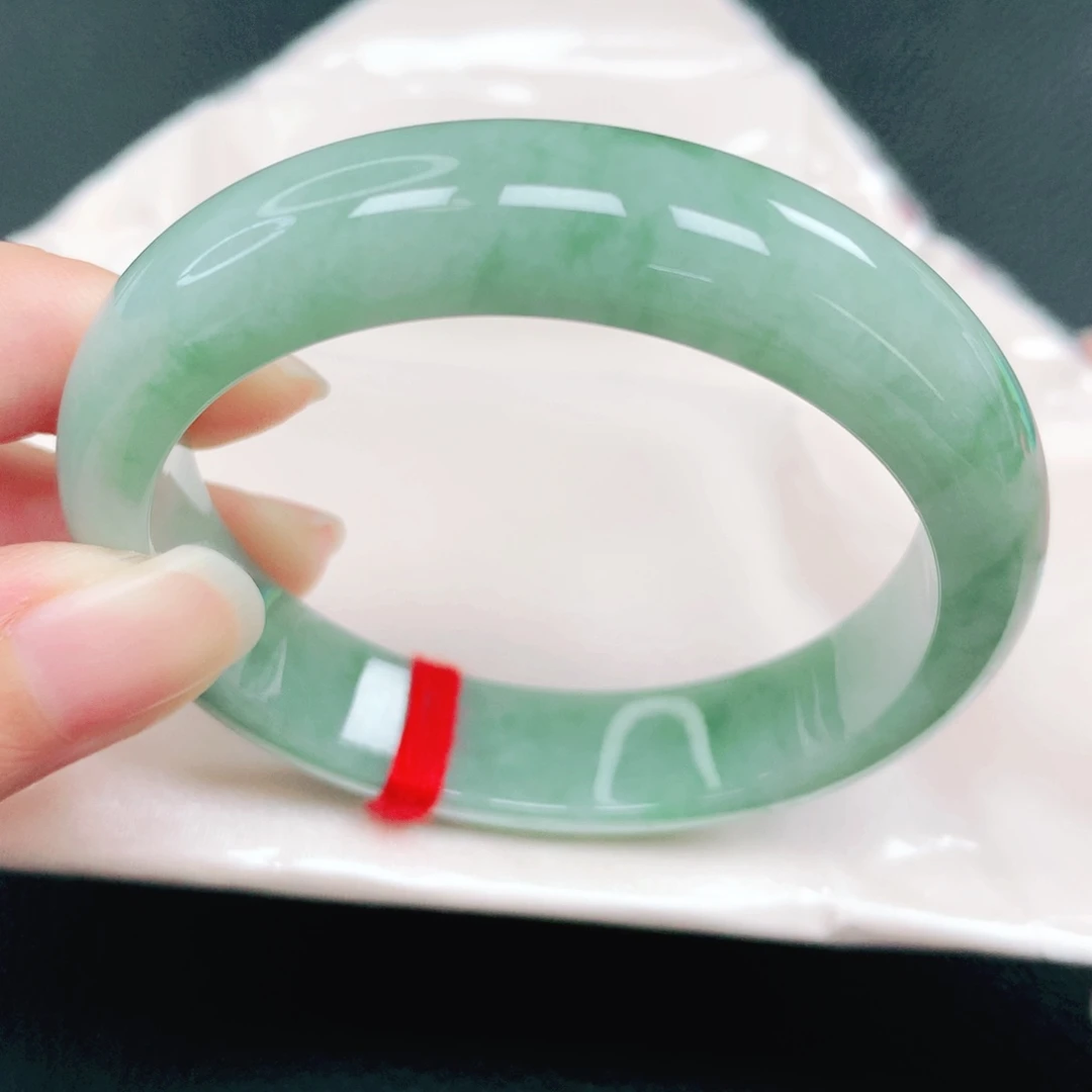 翡翠未镶嵌手镯53圈