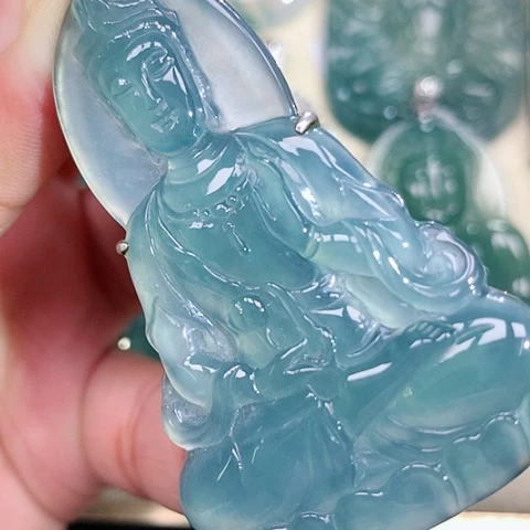 【闪购商品】颈饰银S925镶嵌翡翠