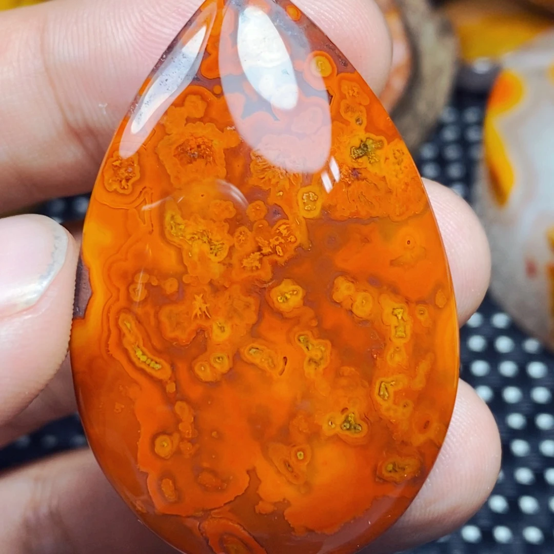 未镶嵌吊坠(不含链)玛瑙/玉髓T***y