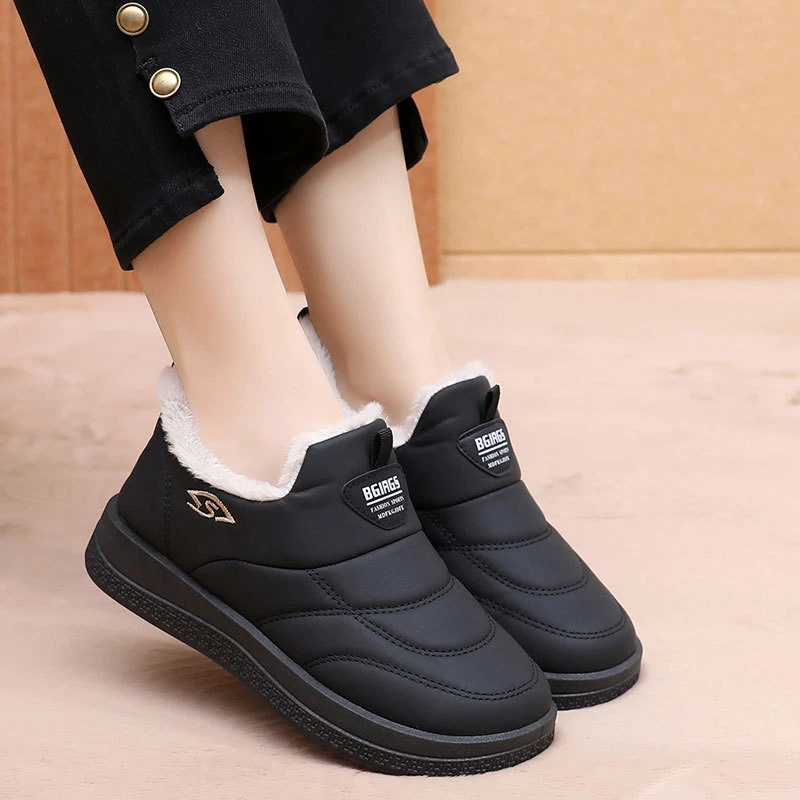 冬季新款加绒保暖棉鞋女休闲雪地靴防水防寒老北京妈妈鞋厚底平底