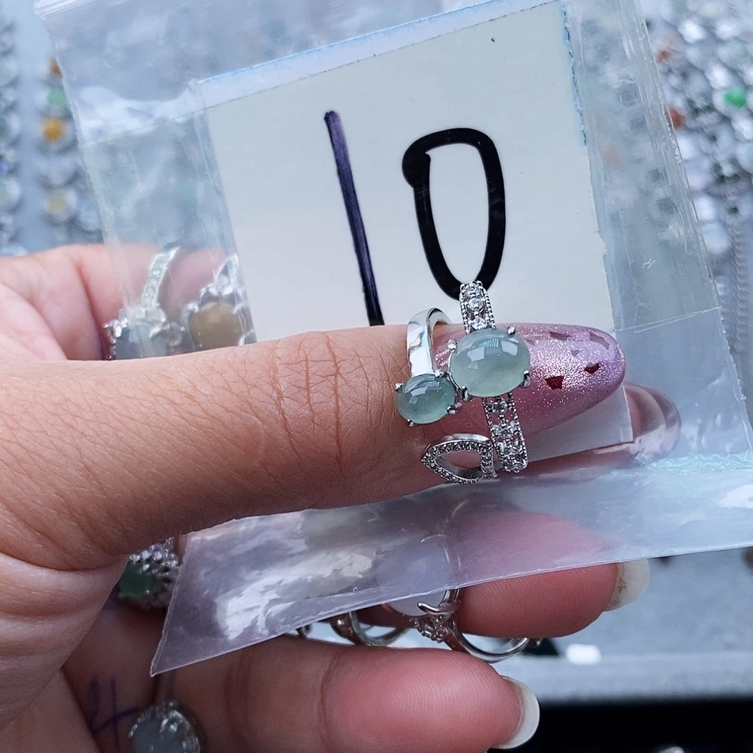 翡翠未镶嵌戒指缅甸