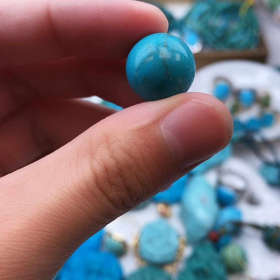 绿松石未镶嵌珠宝奇石