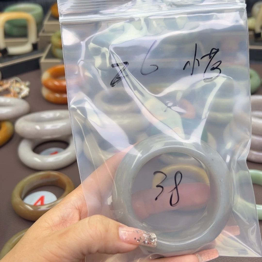 石英质玉手镯合金小*萝