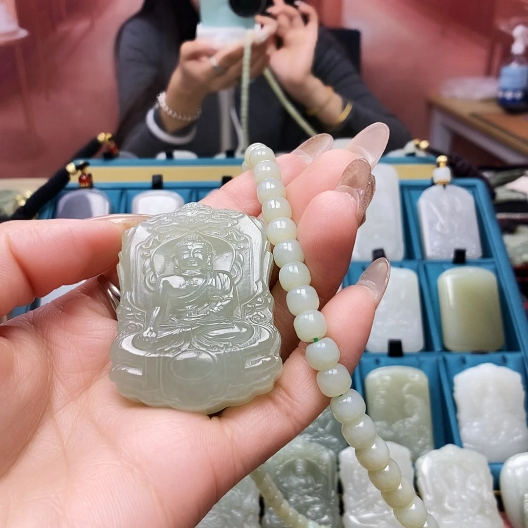 和田玉颈饰未镶嵌C*.