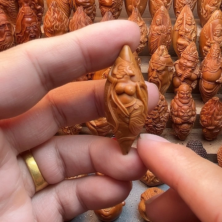 橄榄核吊坠19尺寸的