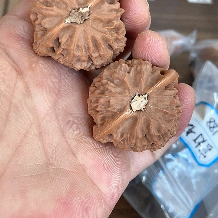 【闪购商品】文玩核桃把件知*42宫灯
