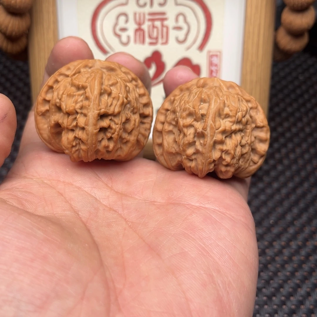 吊坠文玩核桃闷白42全