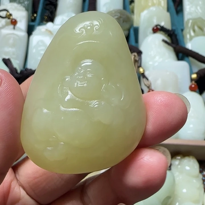 和田玉（糖玉）未镶嵌颈饰