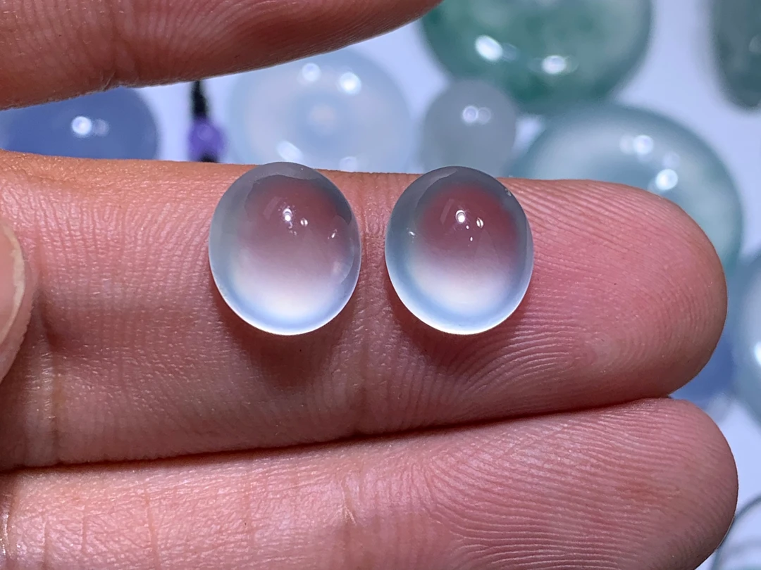 天然缅甸翡翠A货蛋面【10.1*9*5.5】