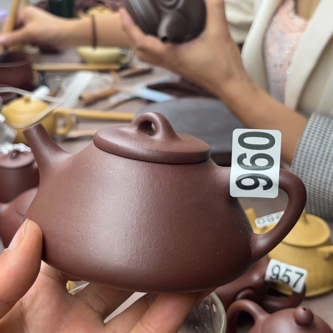 茶壶紫砂紫泥石瓢230左右瑕疵
