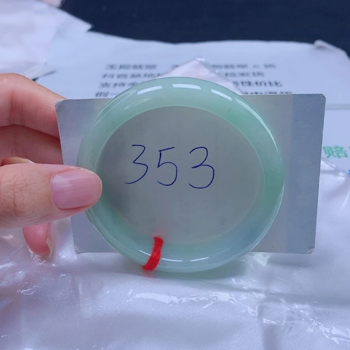 翡翠未镶嵌手镯55圈口