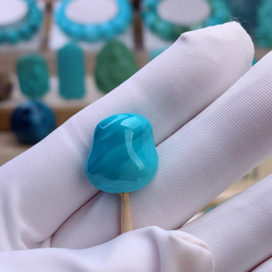 绿松石未镶嵌挂件