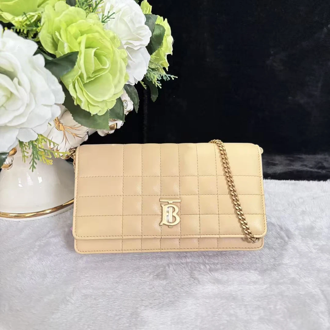 95新 BURBERRY/博柏利 胖虎安安/博柏利/95新/公价0/箱包/9210024