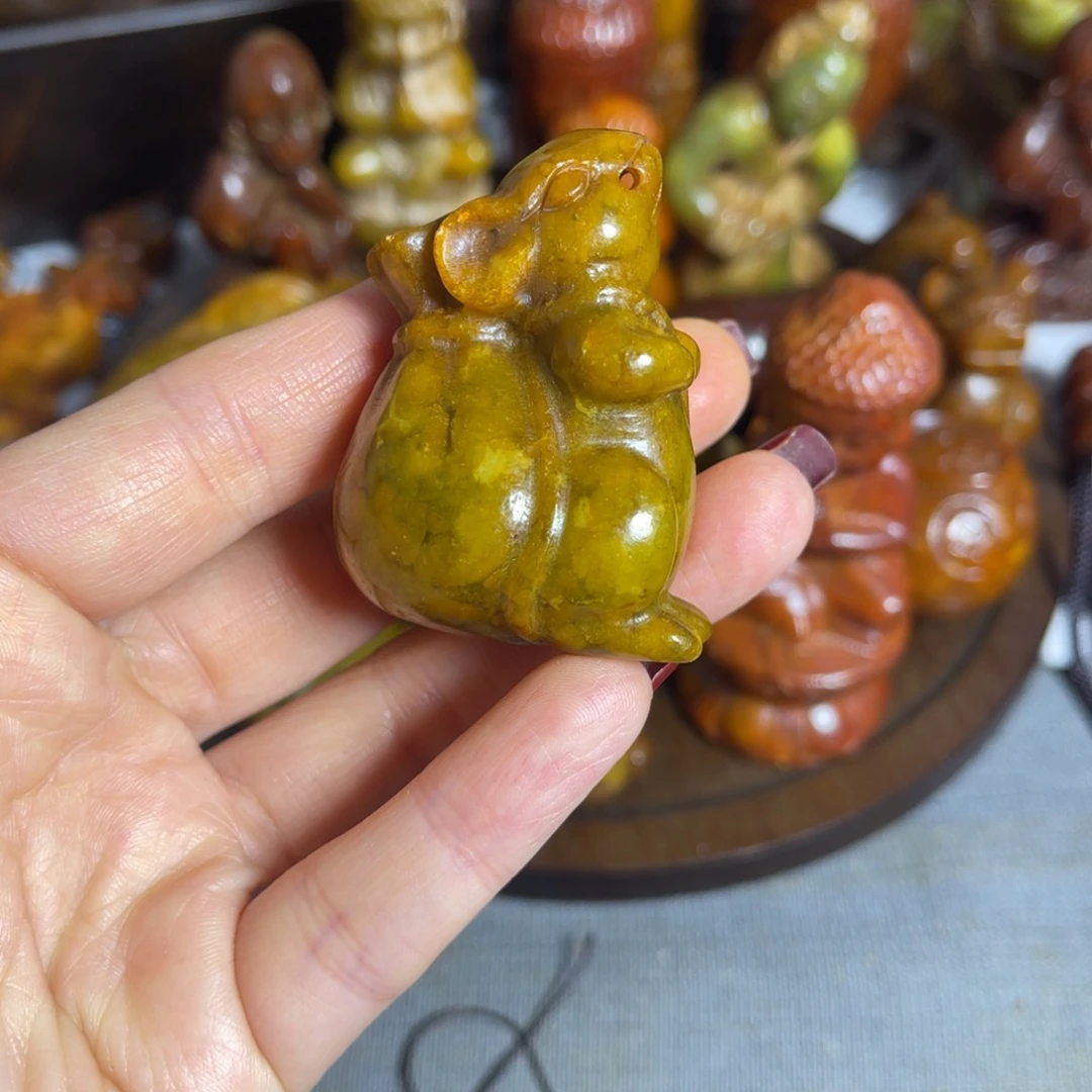 蛇纹石玉合金颈饰