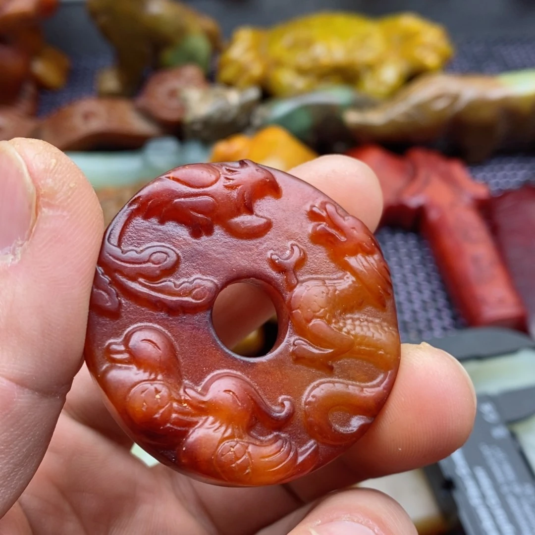 蛇纹石玉颈饰未镶嵌