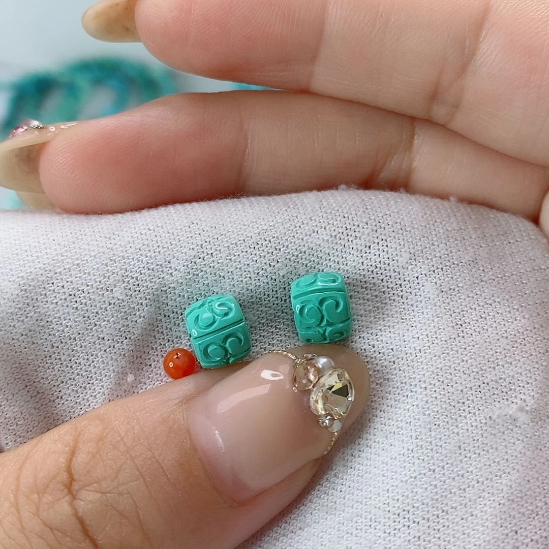 南红玛瑙未镶嵌珠宝奇石
