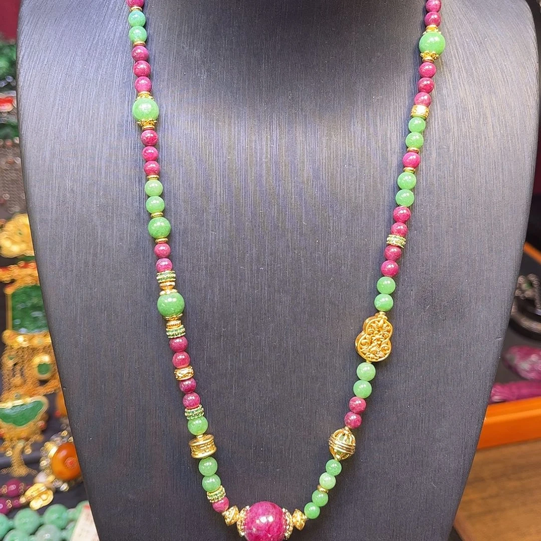 未镶嵌红宝石颈饰