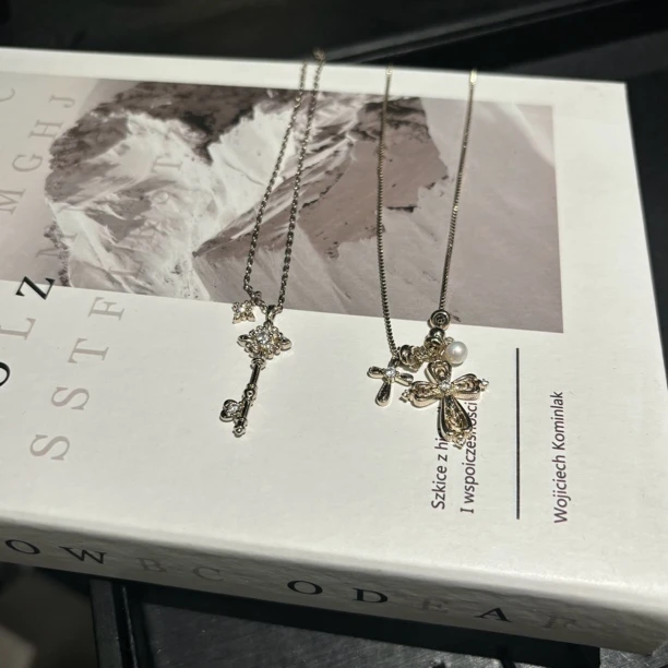 铜合金项链 2144经典中古鸢尾花项链