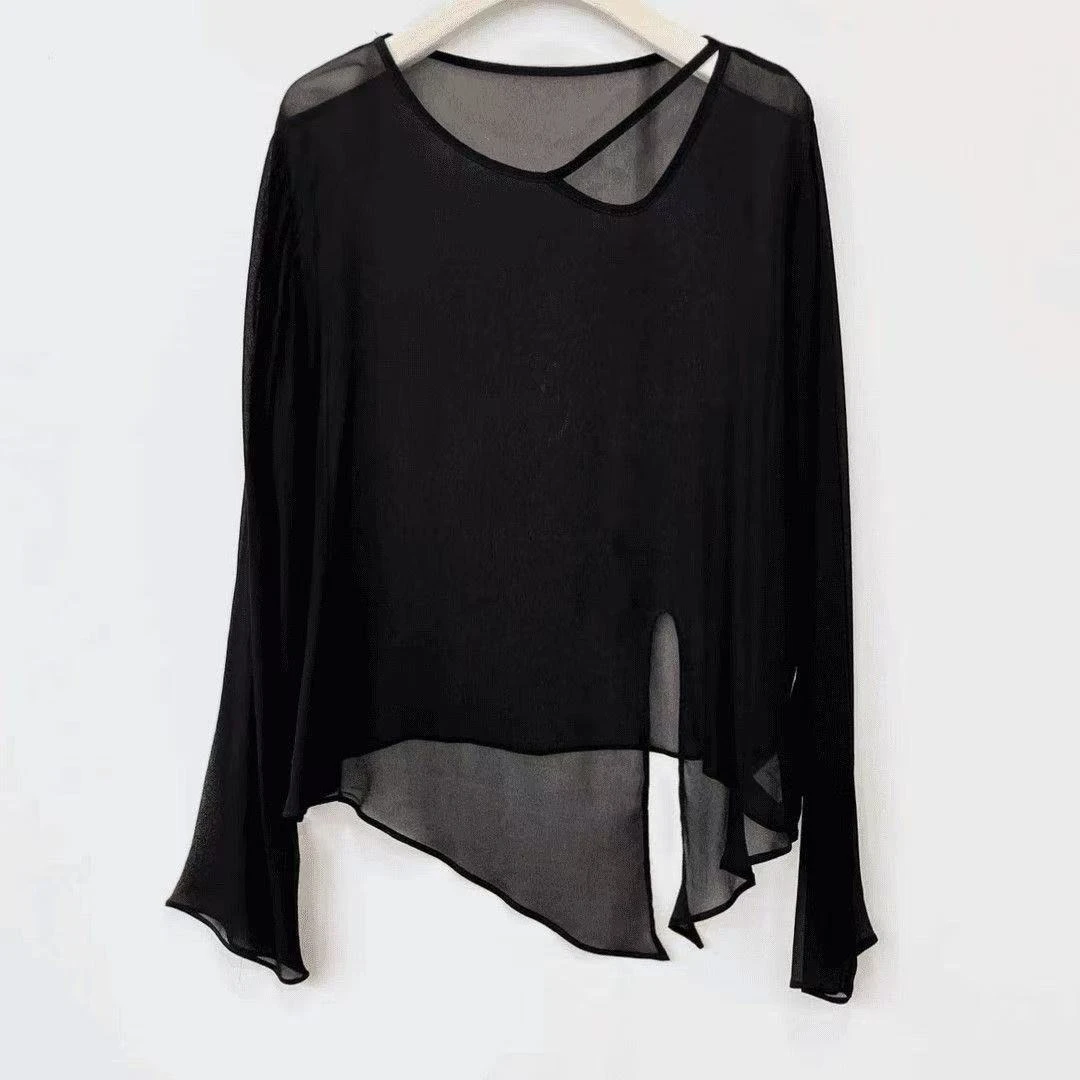 小朔服饰直播扣号款百搭