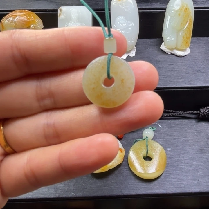 和田玉吊坠(不含链)未镶嵌