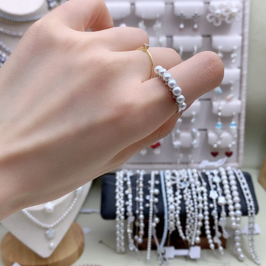 淡水珍珠银S925镶嵌耳饰