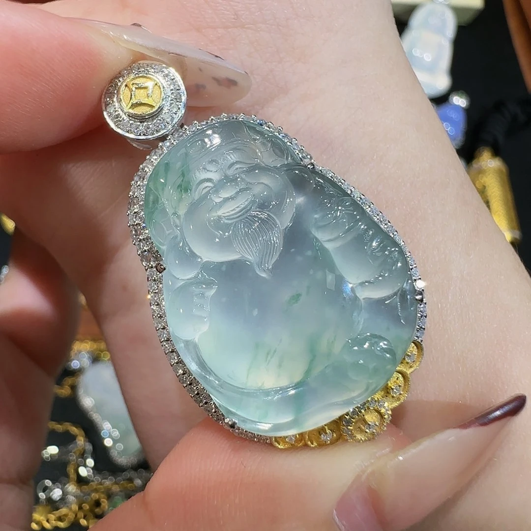 【闪购商品】颈饰18K金镶嵌翡翠