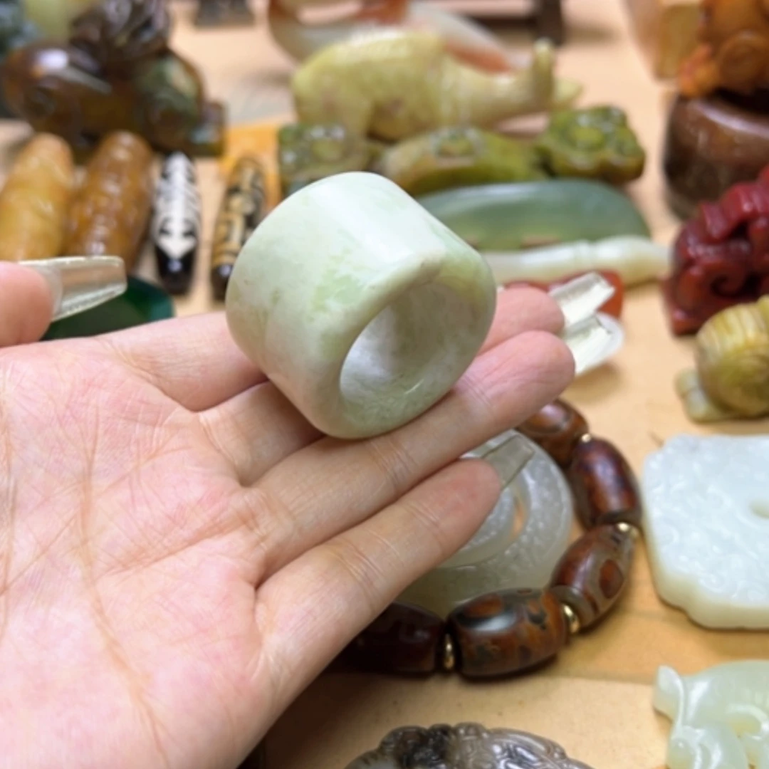 【闪购商品】蛇纹石玉颈饰未镶嵌