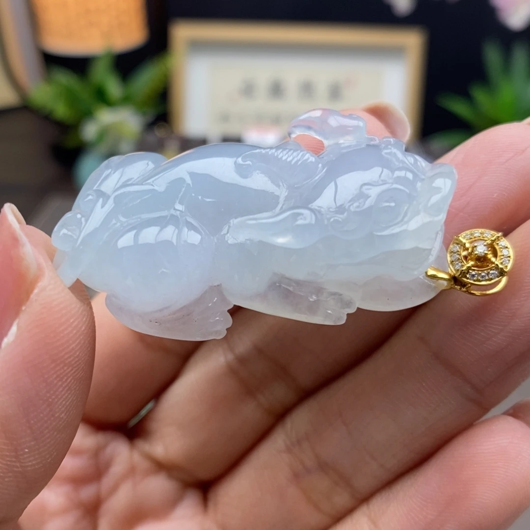 翡翠18K金镶嵌颈饰吊坠80
