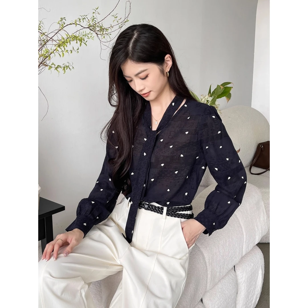 v领藏蓝色衬衫外套女早秋飘带印花法式赫本风长袖衬衣高级感上衣