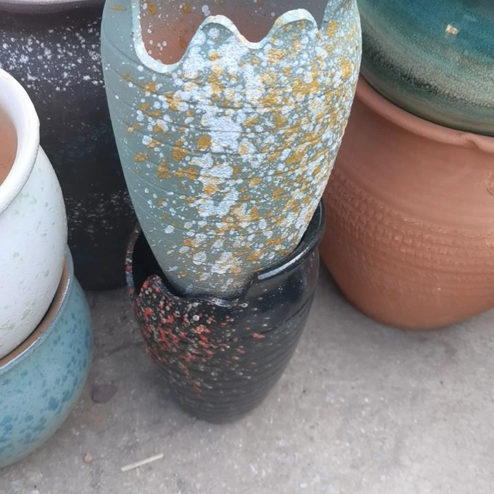 红陶口15高25两个盆子