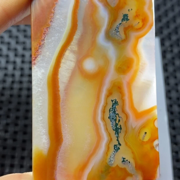 未镶嵌颈饰玛瑙/玉髓正**存