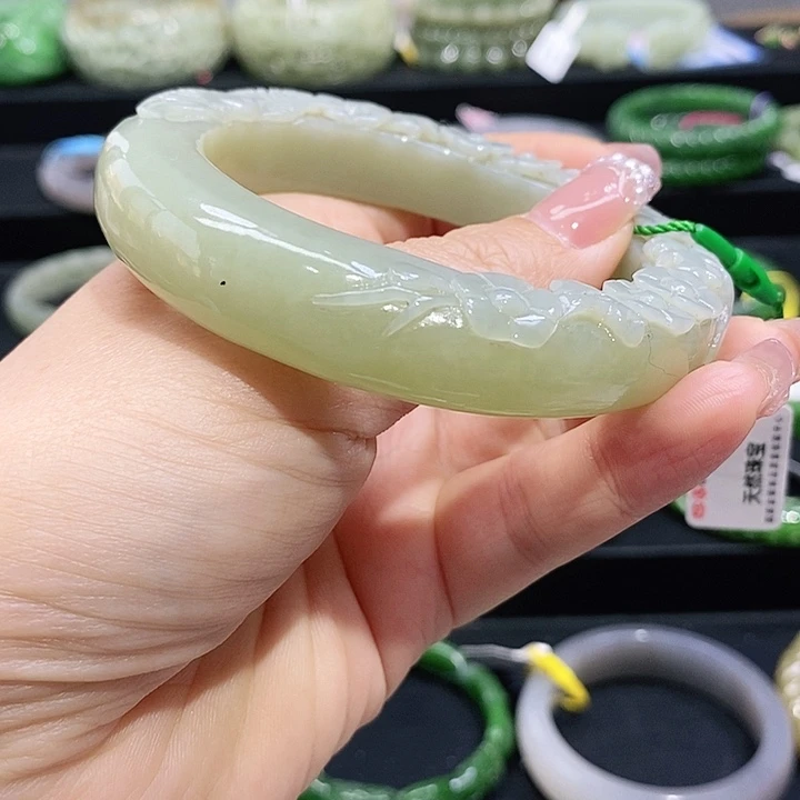 和田玉手镯57圈口71未镶嵌