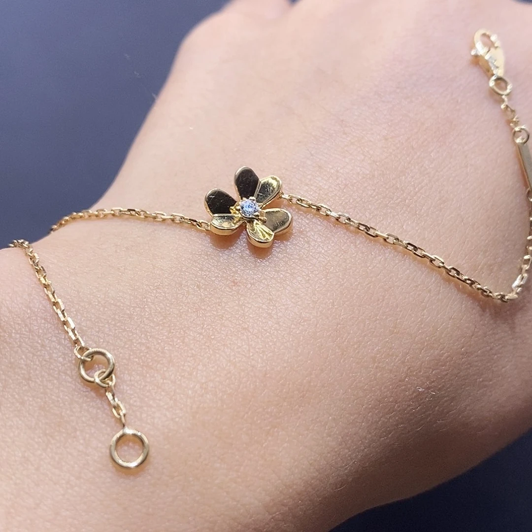 手链18K金镶嵌钻石小三叶草单钻手链k黄