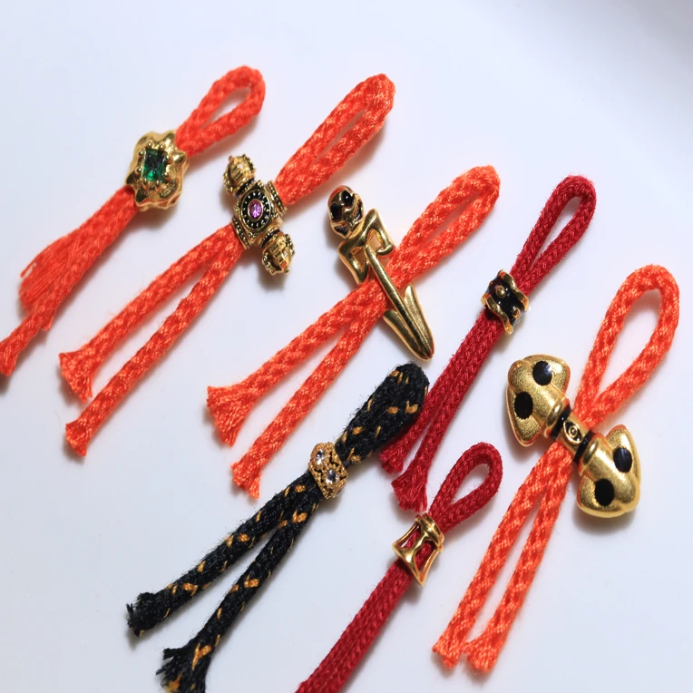 18k金文玩背云线束尾束经典蛇结设计过双线多样款式配饰18k金