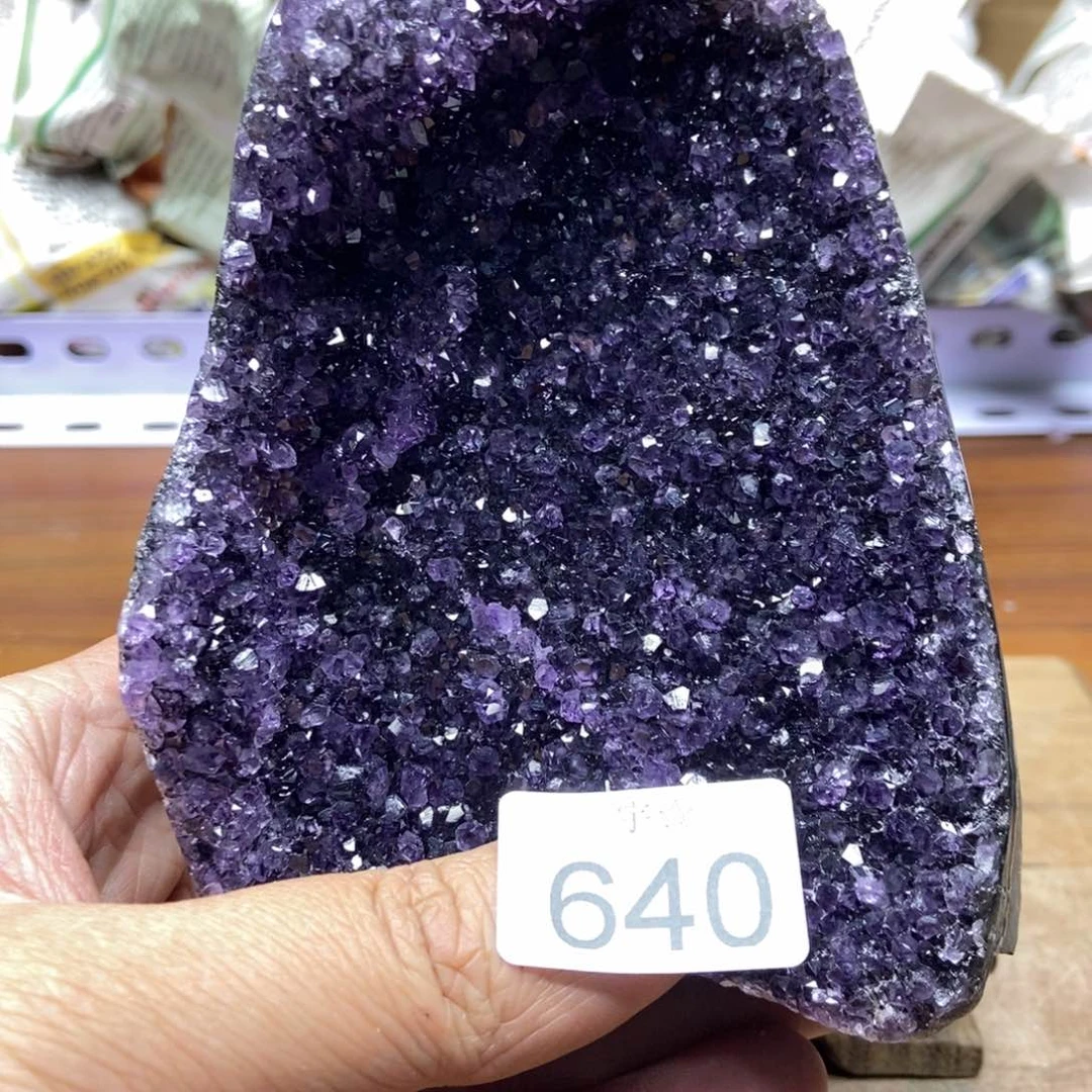 紫晶天然水晶摆件未镶嵌