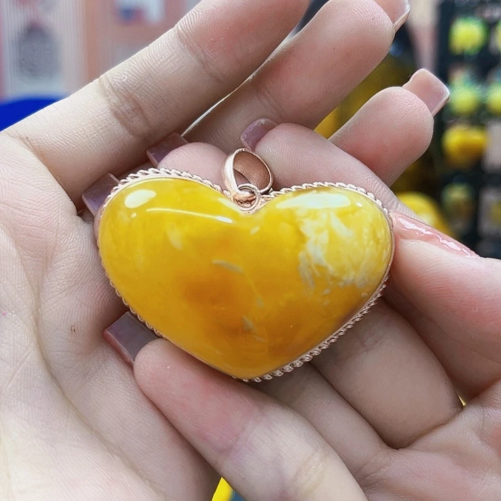 琥珀颈饰银S925镶嵌吊坠