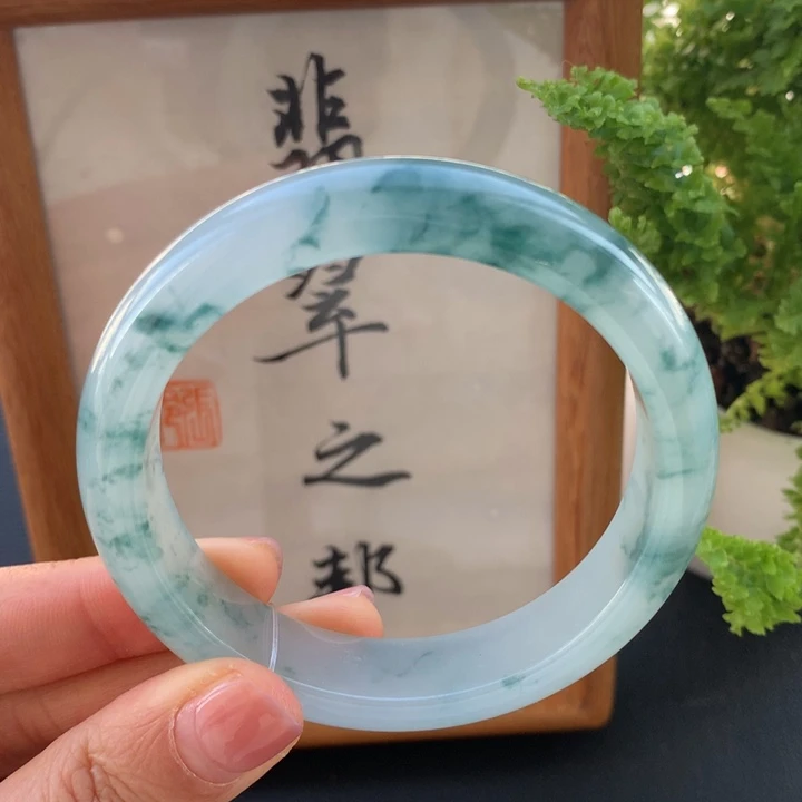 翡翠手镯未镶嵌翡翠手镯55