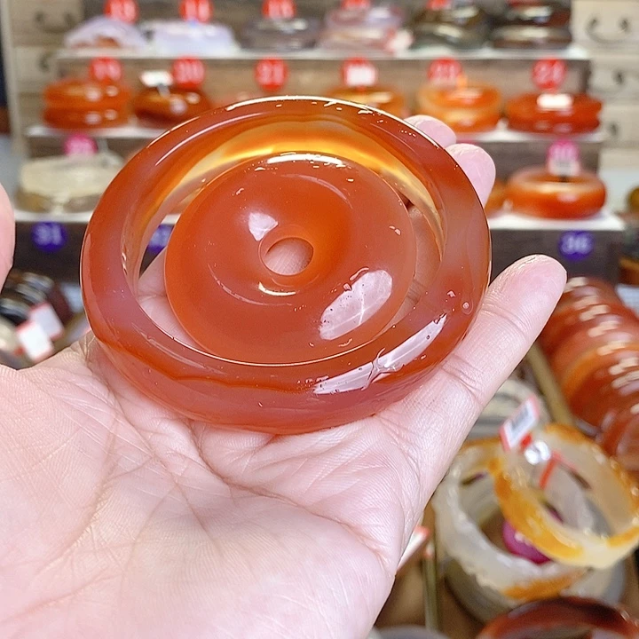 玛瑙/玉髓手镯未镶嵌思*