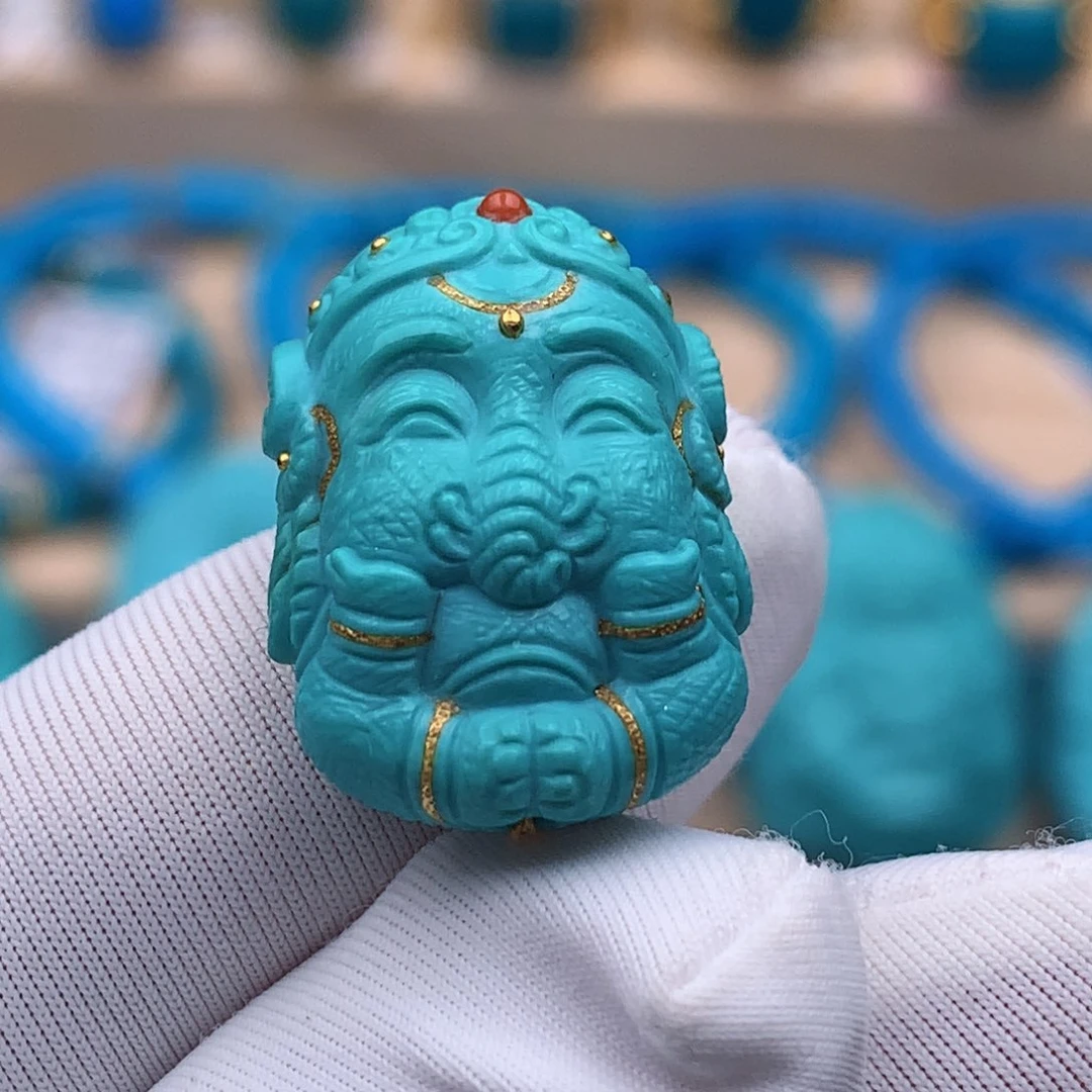 绿松石未镶嵌珠宝奇石