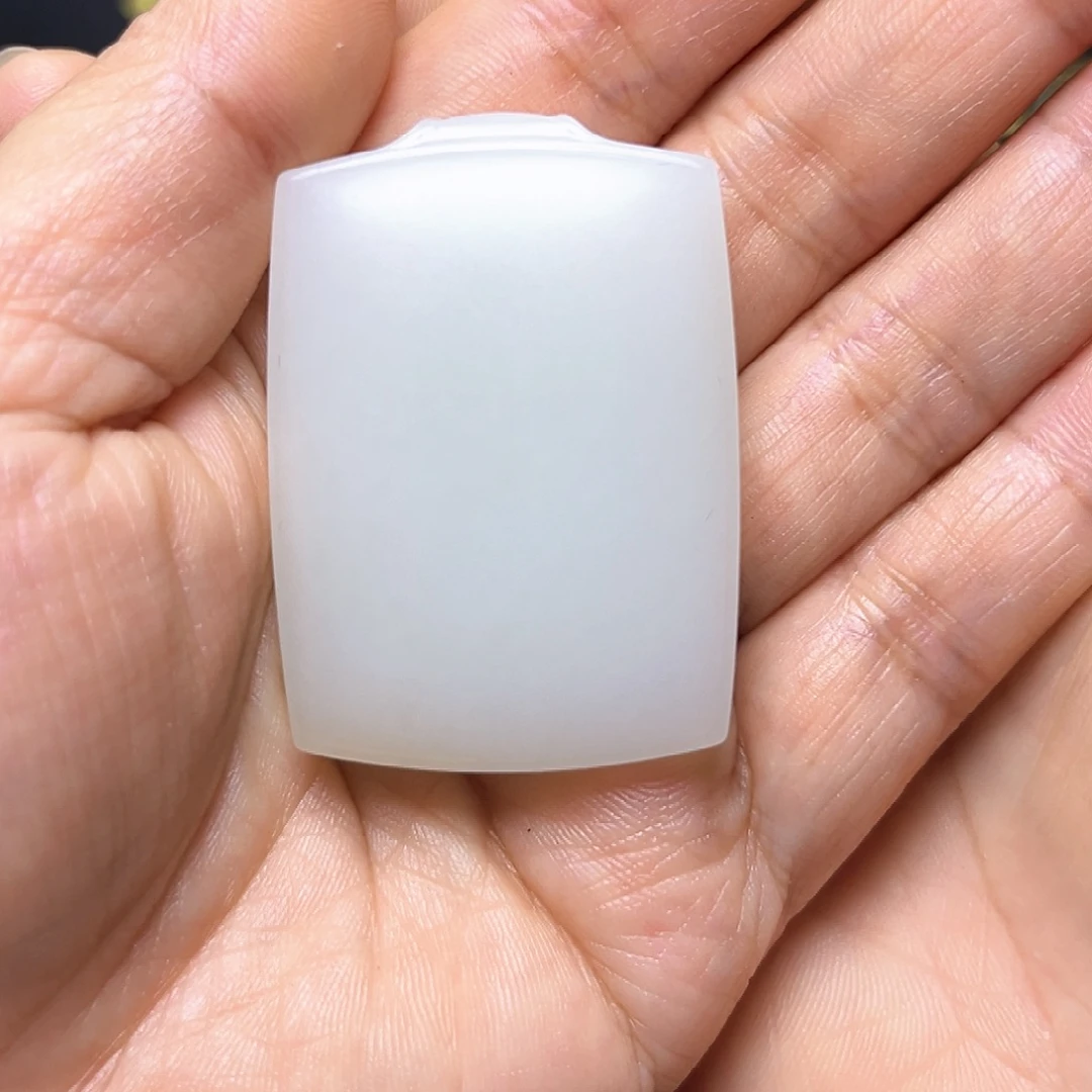 半***两和田玉未镶嵌挂件