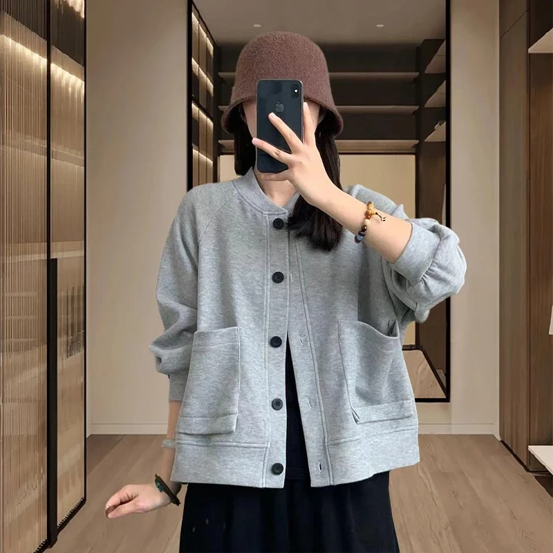 2026年春秋季新款休闲口袋开衫棒球服外套女士纯色宽松设计感上衣