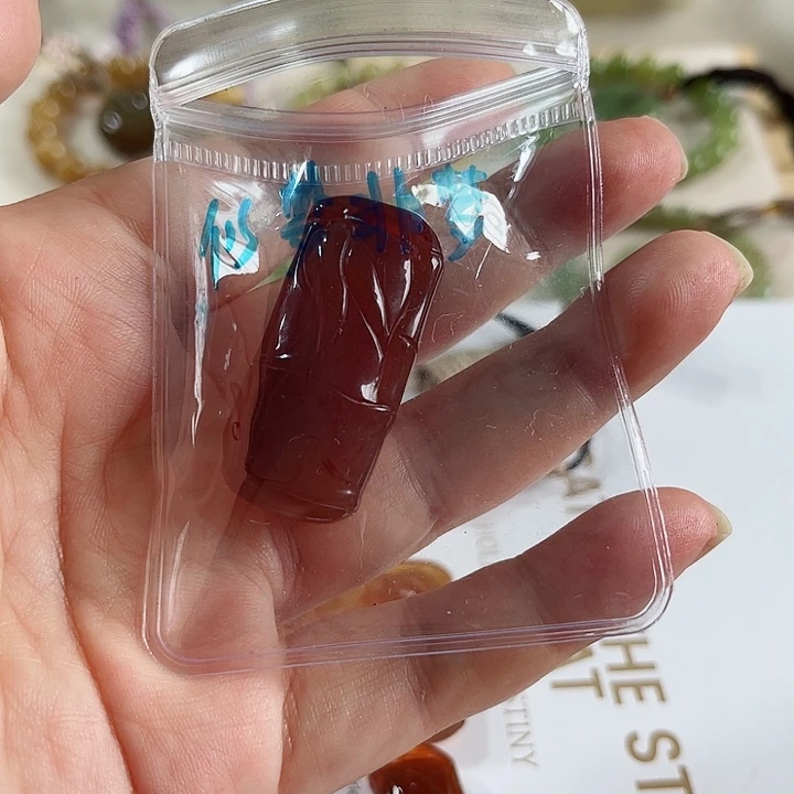 似***⁷和田玉未镶嵌颈饰