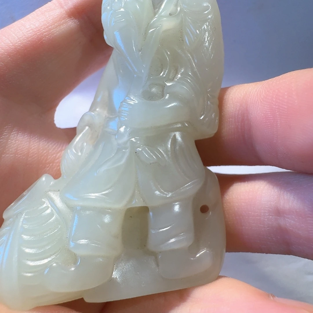 和田玉颈饰未镶嵌泰**克