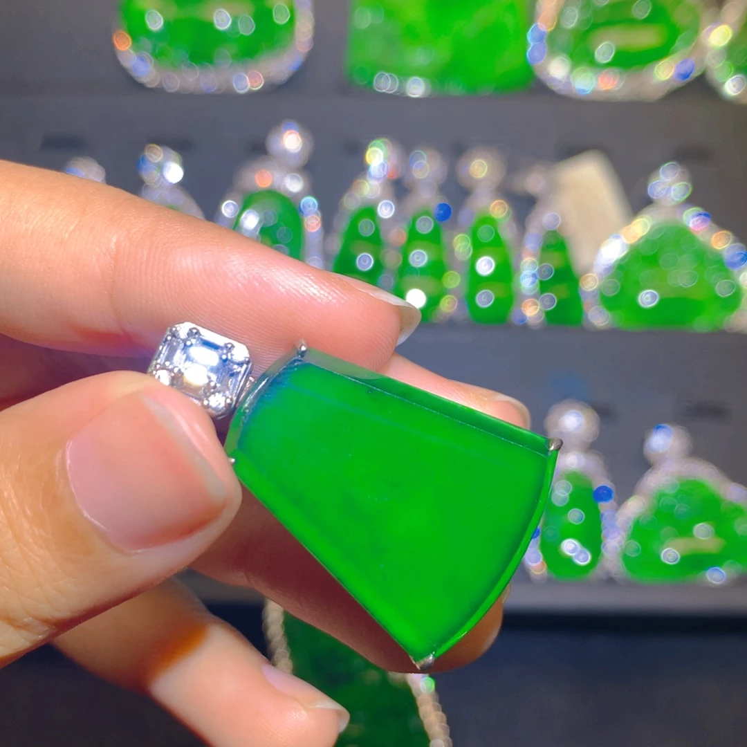 翡翠银S925镶嵌颈饰