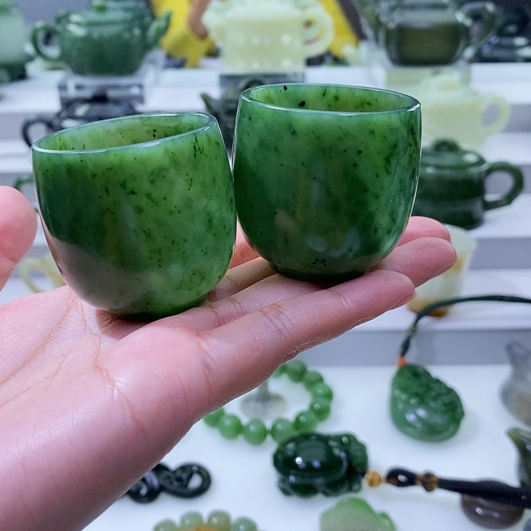 和田玉未镶嵌挂件杯子