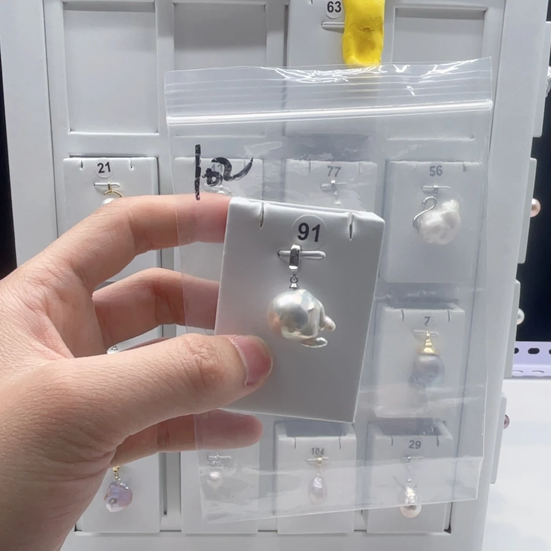 淡水珍珠颈饰合金