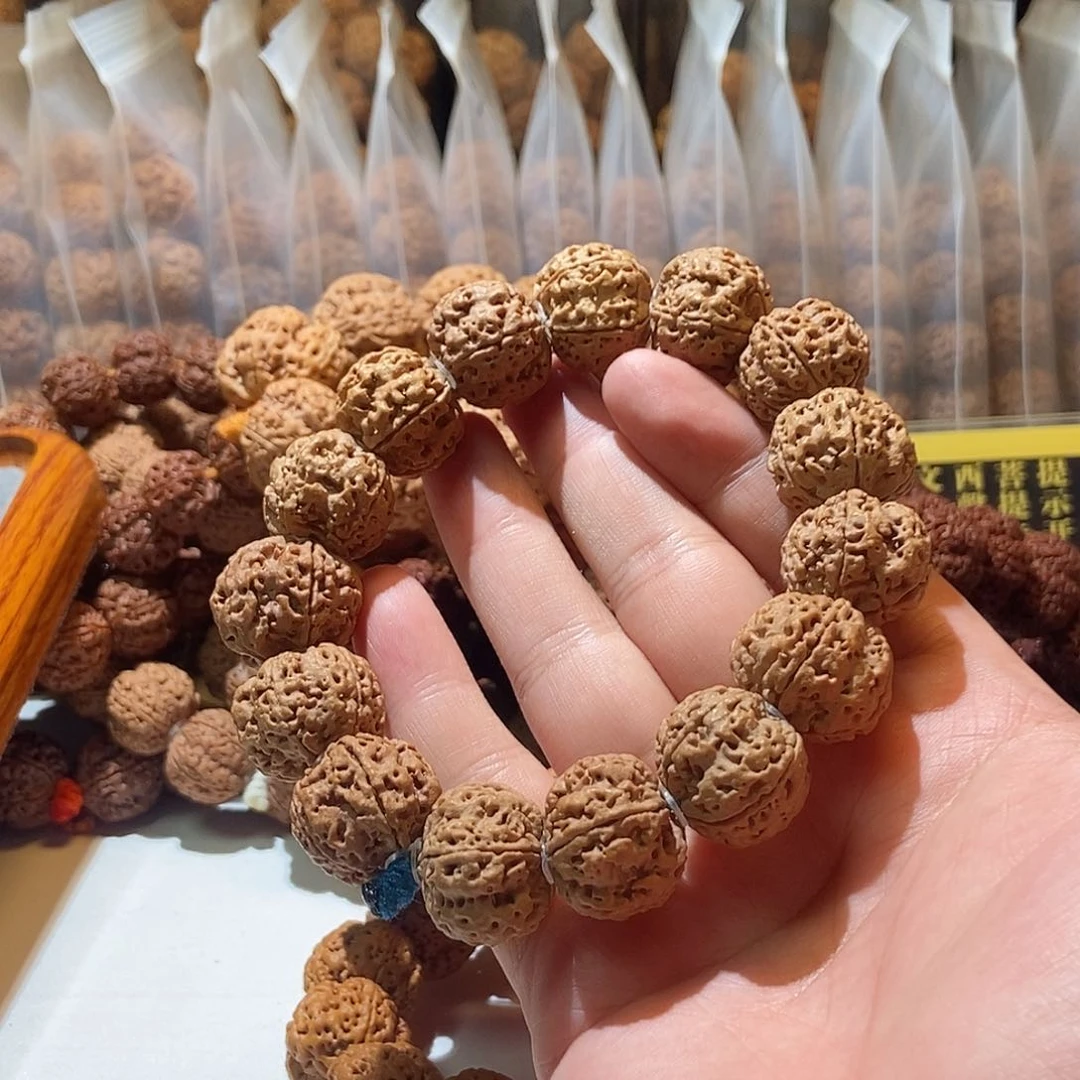 吊坠金刚菩提粱原生态蜂王20mm
