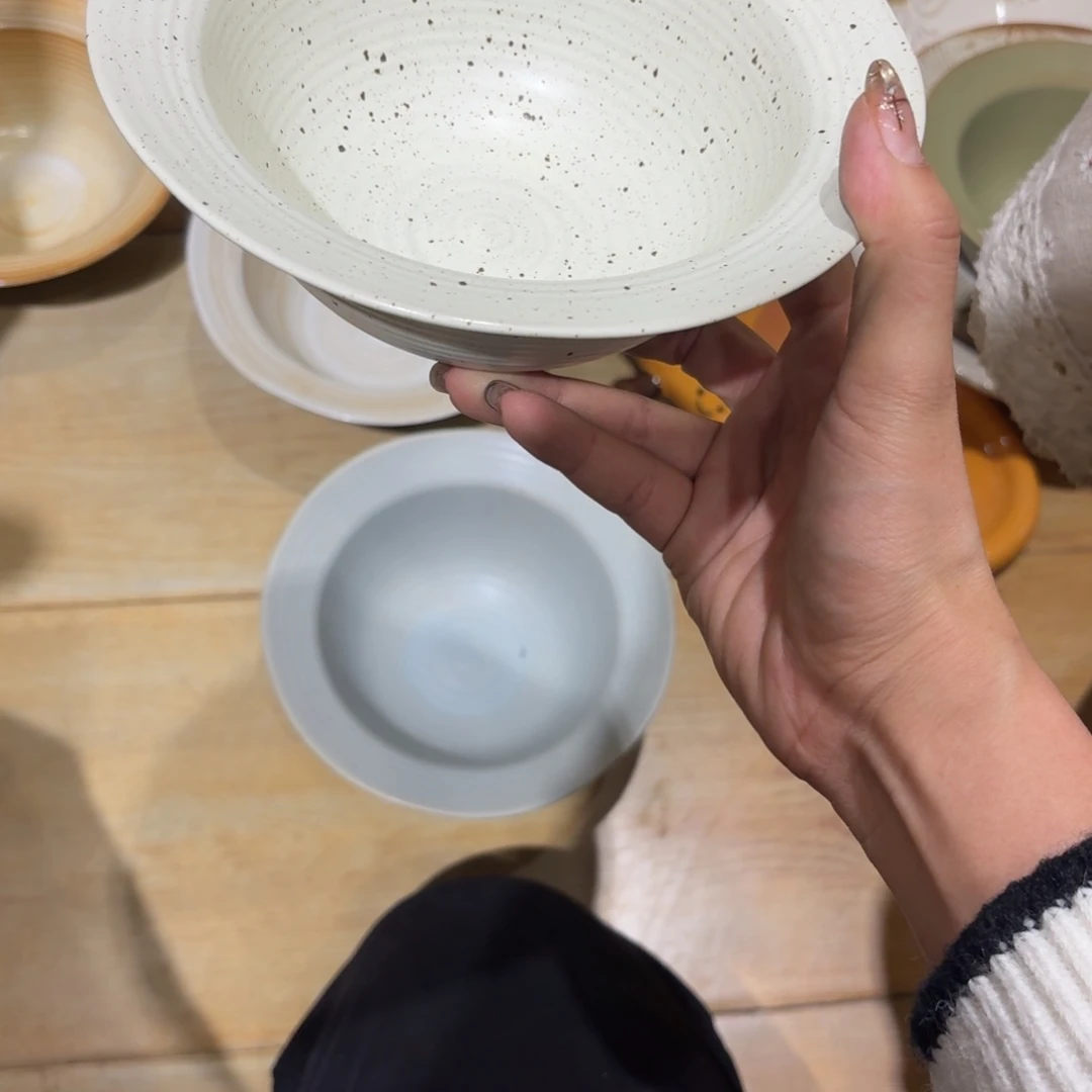 瓷倩**，一个一个一个